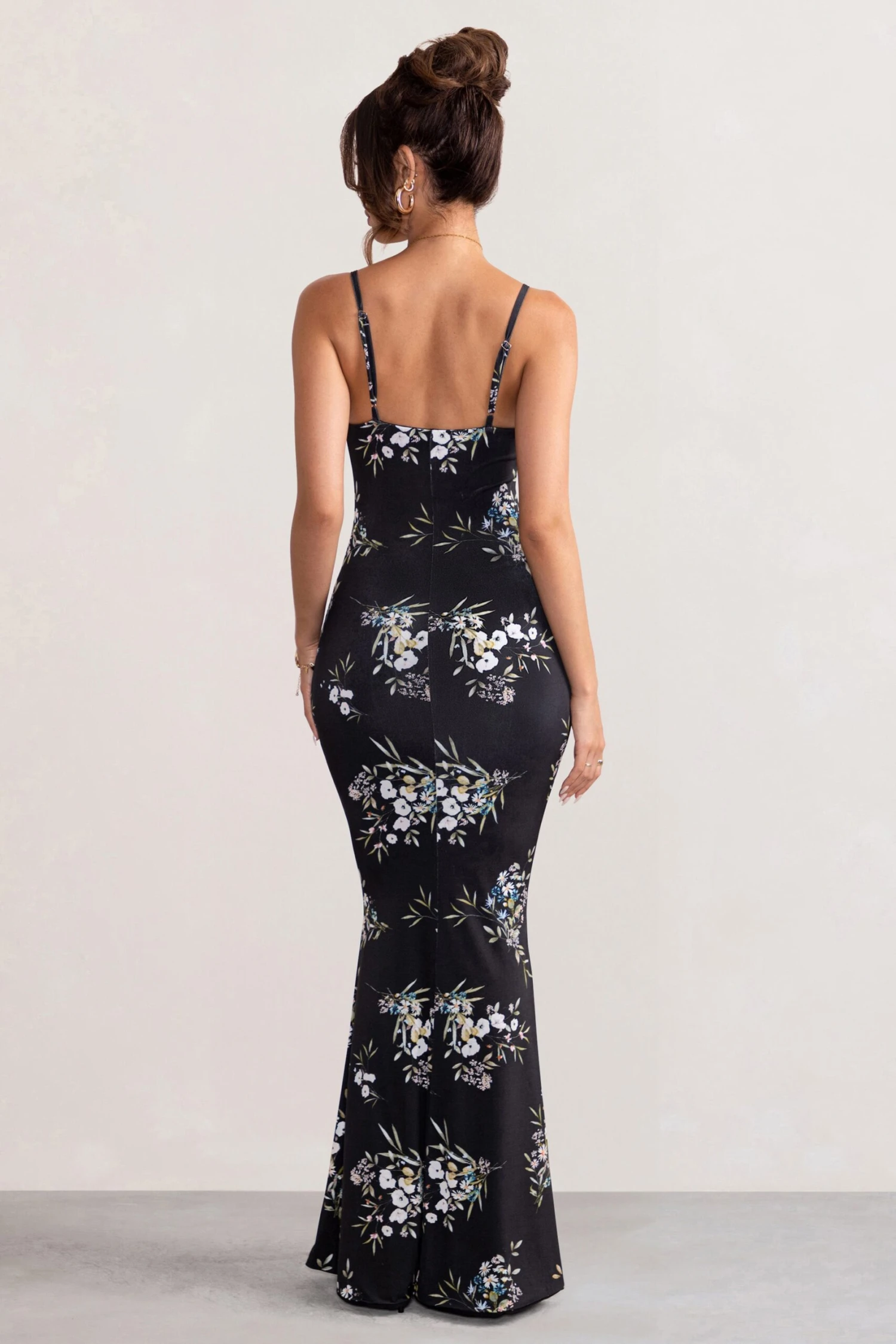 Farah | Black Floral Print Plunge Neck Maxi Dress With Split Detail 4 Farah | Black Floral Print Plunge Neck Maxi Dress With Split Detail - Image 2