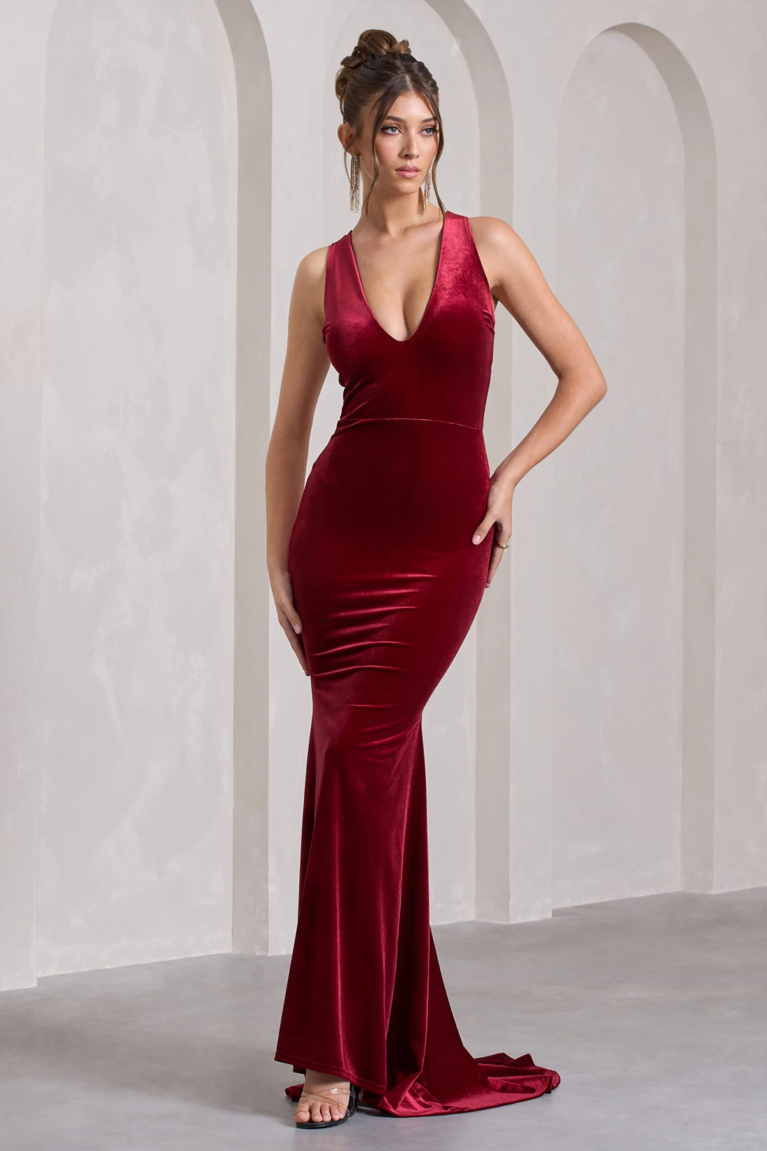 Elisabetta | Berry Velvet Plunge-Neck Fishtail Maxi Dress 6 Elisabetta | Berry Velvet Plunge-Neck Fishtail Maxi Dress - Image 4