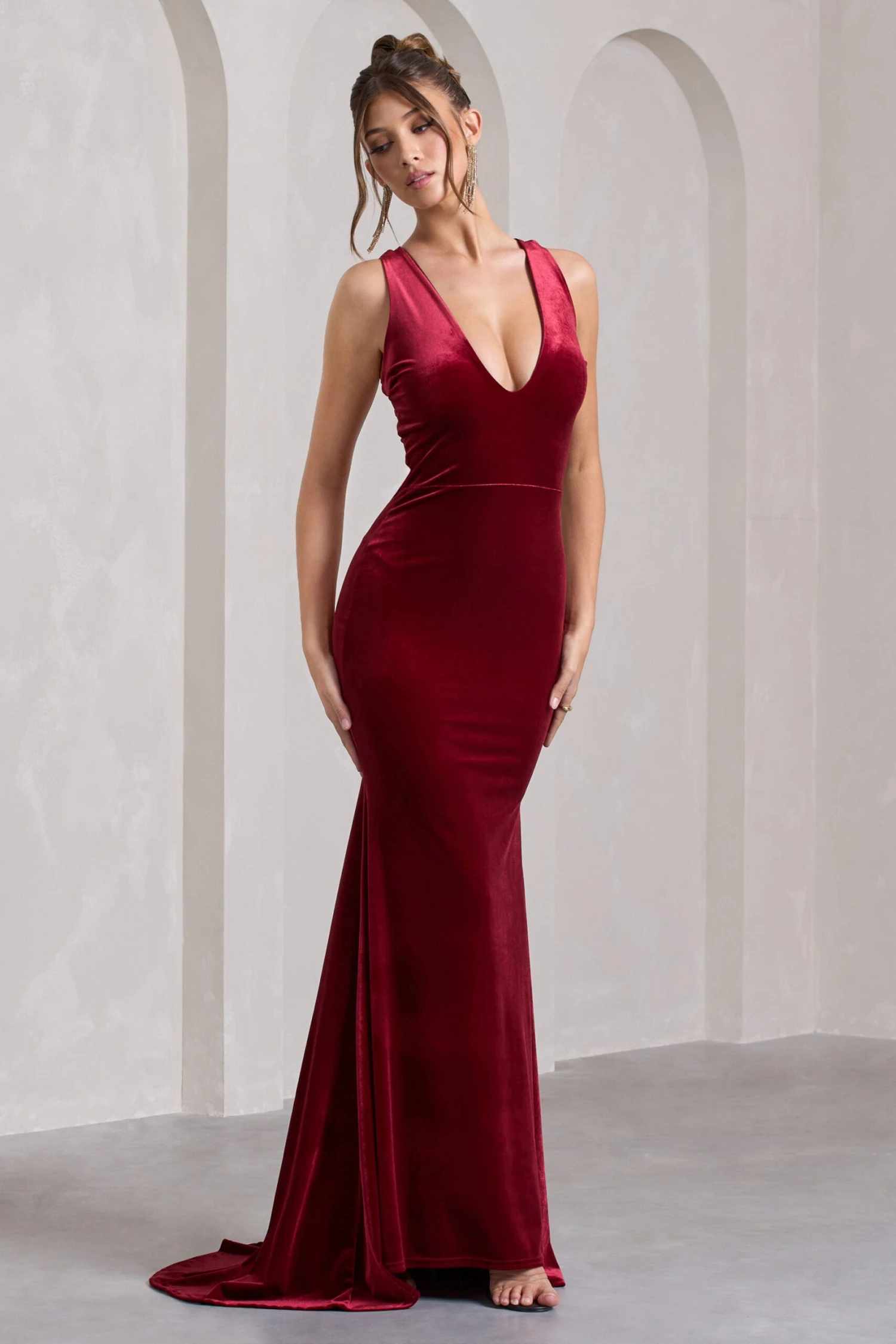 Elisabetta | Berry Velvet Plunge-Neck Fishtail Maxi Dress 3 Elisabetta | Berry Velvet Plunge-Neck Fishtail Maxi Dress