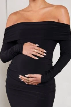 Kaylee | Black Ruched Strapless Long-Sleeved Split Maternity Maxi Dress -ENY Clothing Shop WB CL129573002 KayleeBlackRuchedStraplessLong SleevedSplitMaternityMaxiDress5