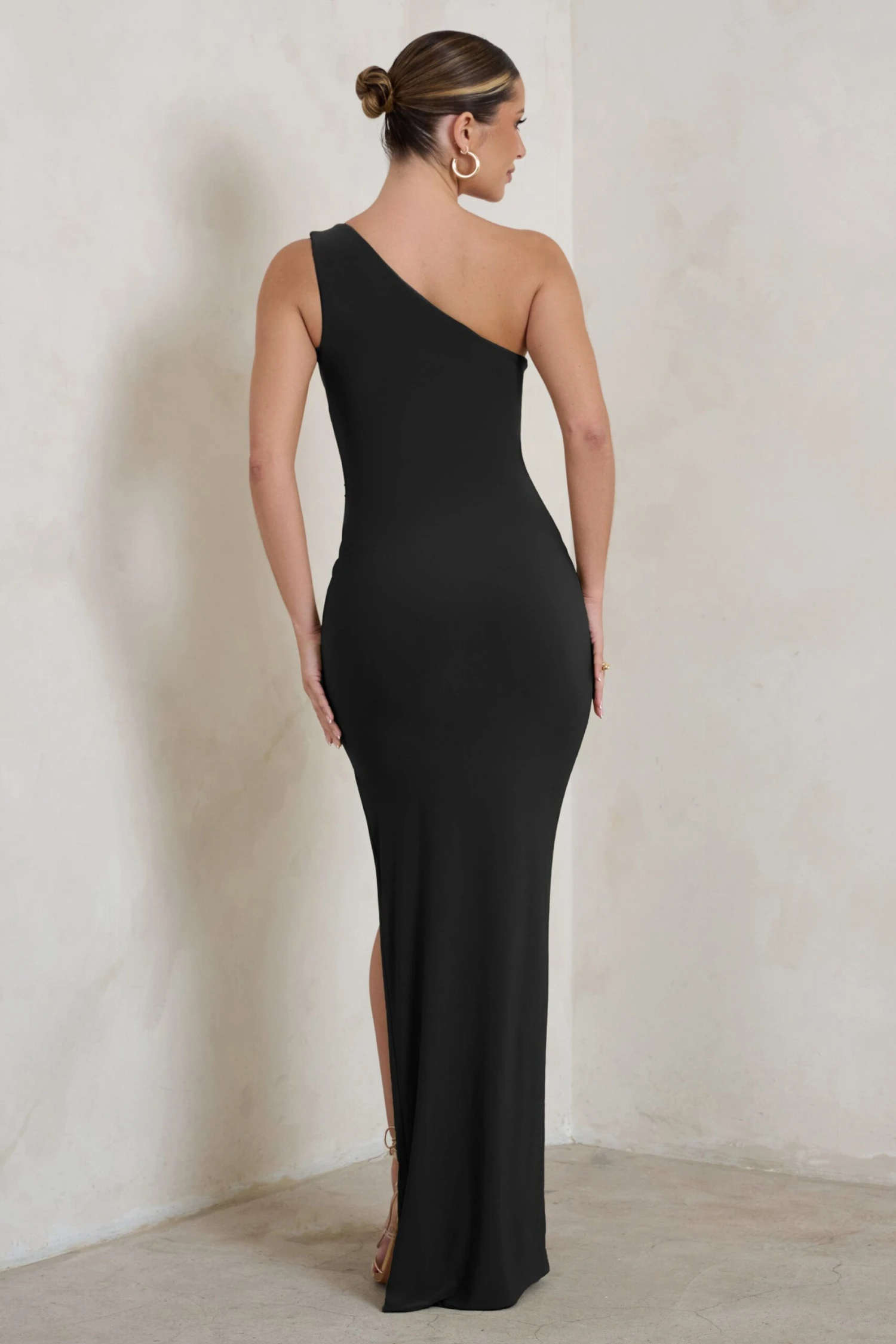 Kary | Black One Shoulder Thigh Split Maxi Dress 4 Kary | Black One Shoulder Thigh Split Maxi Dress - Image 2